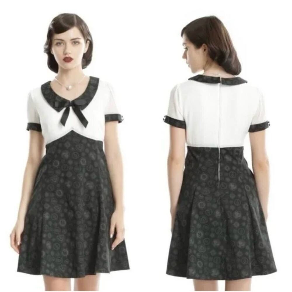 Fantastic Beasts Limited Edition Collection By Hot Topic Dress Size M